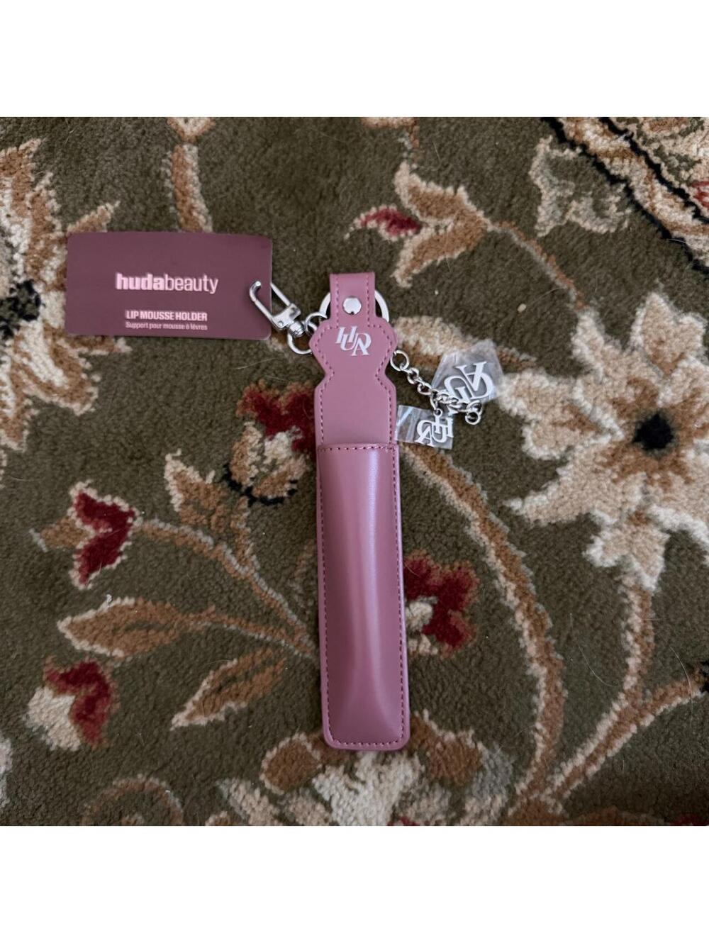 Huda beauty lip mousse / lip holder